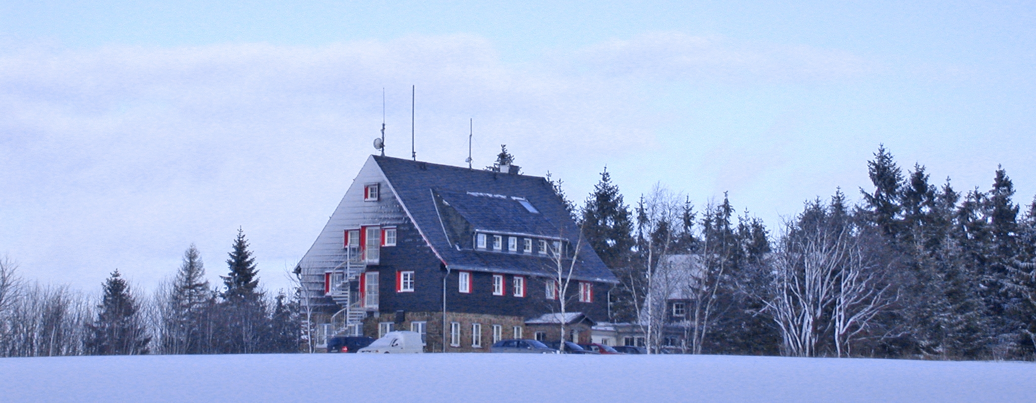 Blick zum Falkenhorst im Winter